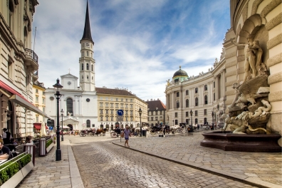 Zwischenstopp in Wien auf der Klassenfahrt oder Gruppenreise nach Rumänien
